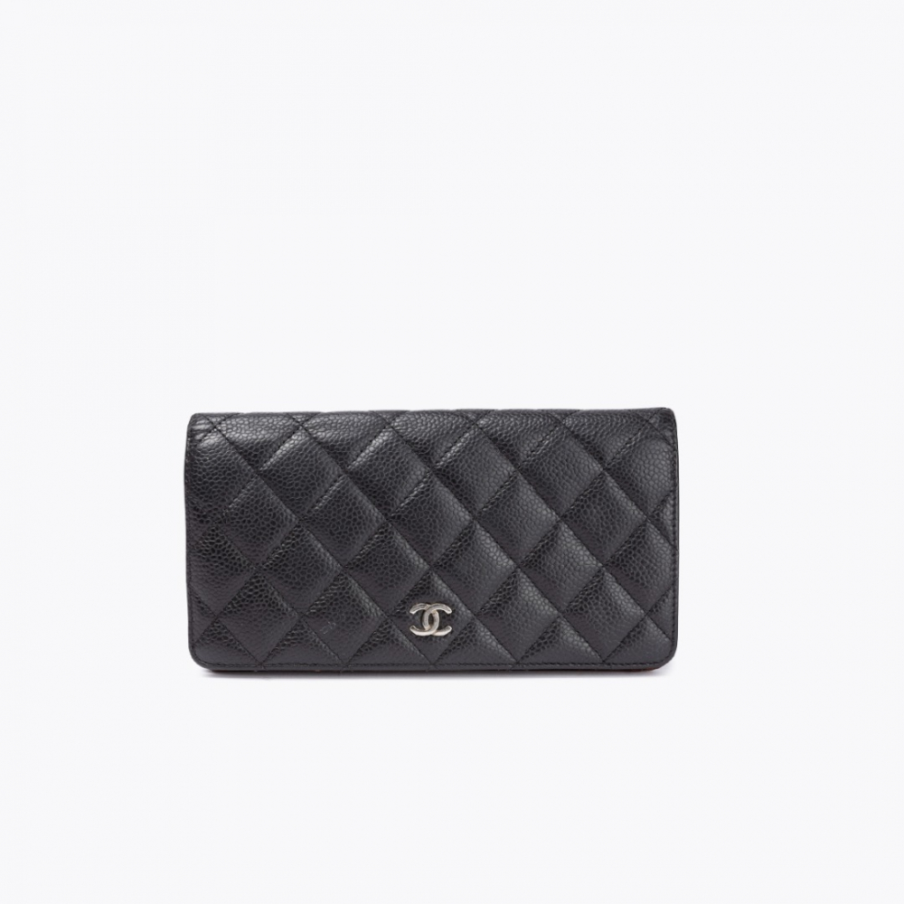 Chanel Caviar Bi-fold Wallet