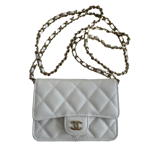 Chanel Pochette avec chaîne