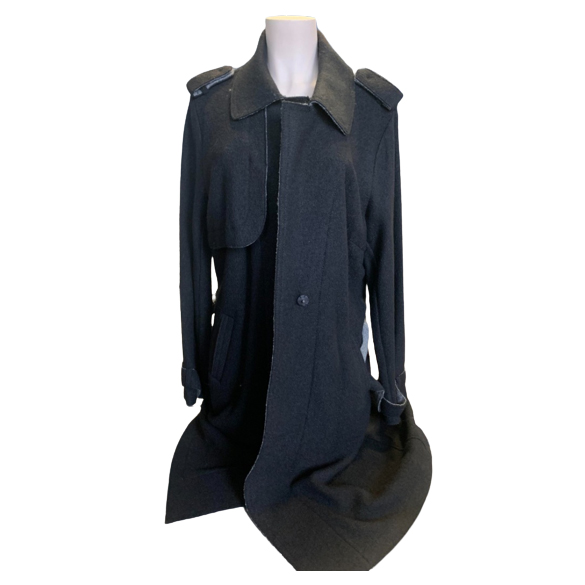 Vince  Camuto Mantel