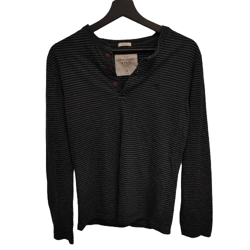 Abercrombie & Fitch long-sleeved t-shirt