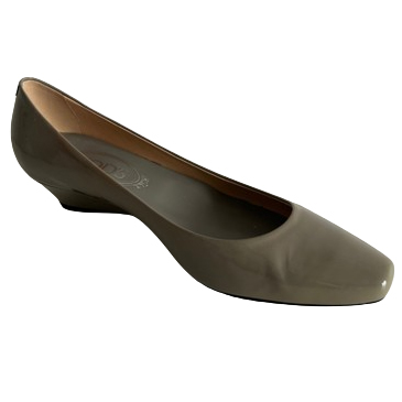 Tod's Lackleder Geschlossene Zehe Slip On Keilpumpe