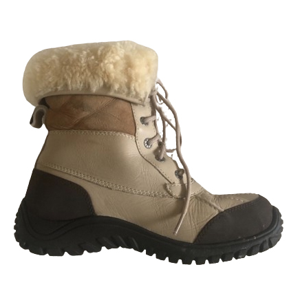 UGG Winter boat