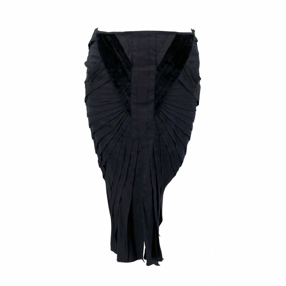 Gucci skirt in black velvet & stretch silk with pleated panels