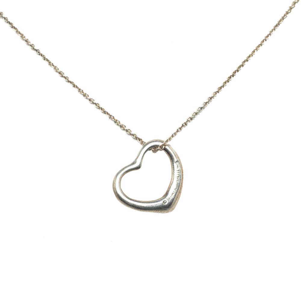 Tiffany & Co B Tiffany Silver SV925 / Sterling Silver Metal Open Heart Pendant Necklace Italy