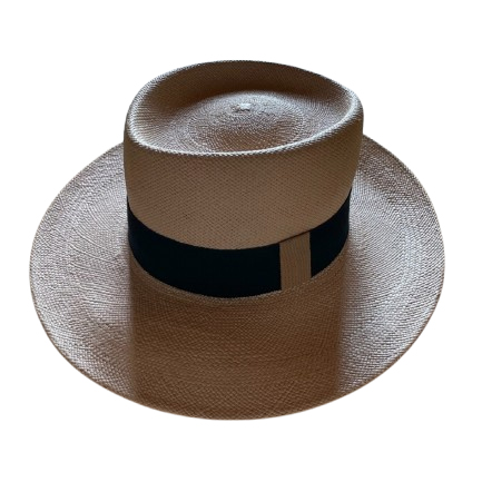 La Cerise Sur Le Chapeau L'Amant, Un Cerise Sur le Chapeau