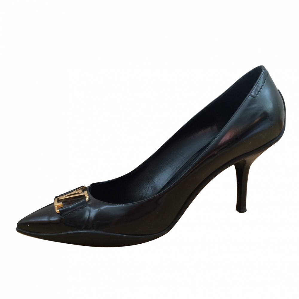 Louis Vuitton Pumps
