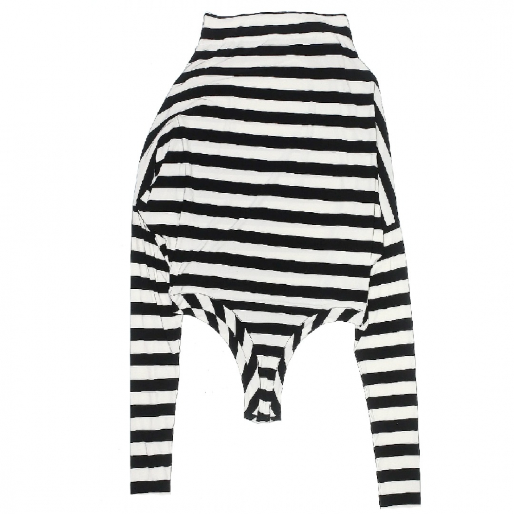 Norma Kamali Stretchy top