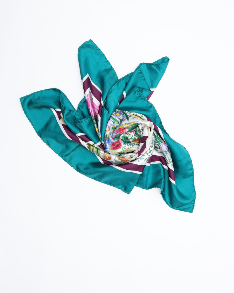 Gucci 80 Floral Silk Scarf