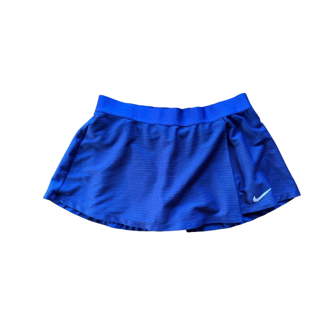 Nike Adorable petite jupe de tennis Nike, avec un short en dessous ! L