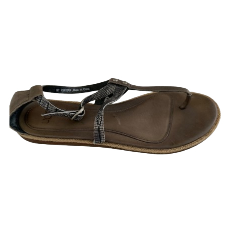 UGG Tough sandals
