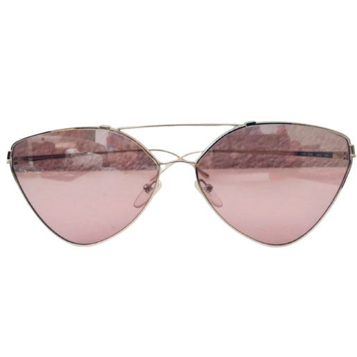 Prada Butterfly pilot