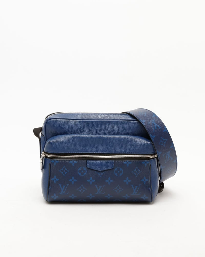 Louis Vuitton Taiga Outdoor Messenger PM Bag