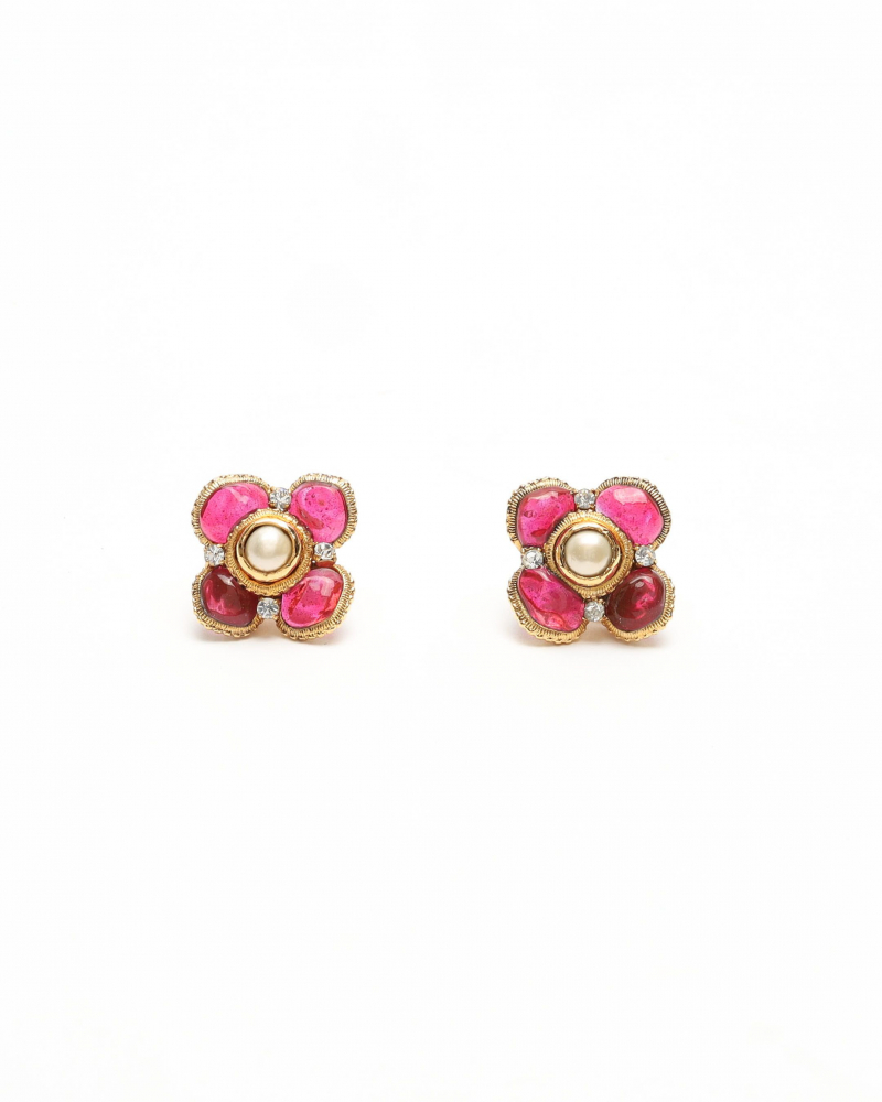 Chanel Vintage Rhinestone Clip-on Earrings