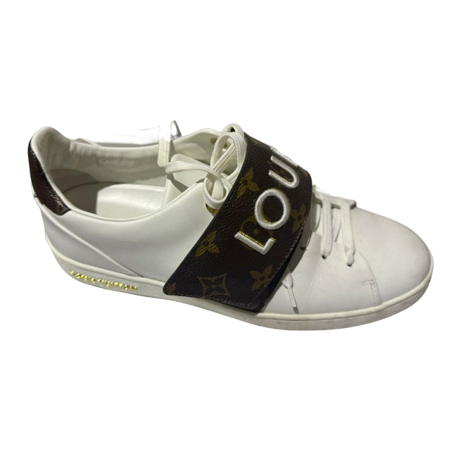 Louis Vuitton Basquets en cuir FrontRow