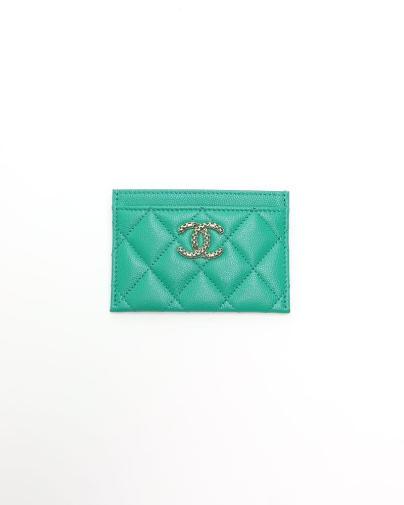 Chanel Matelasse Caviar Card Holder