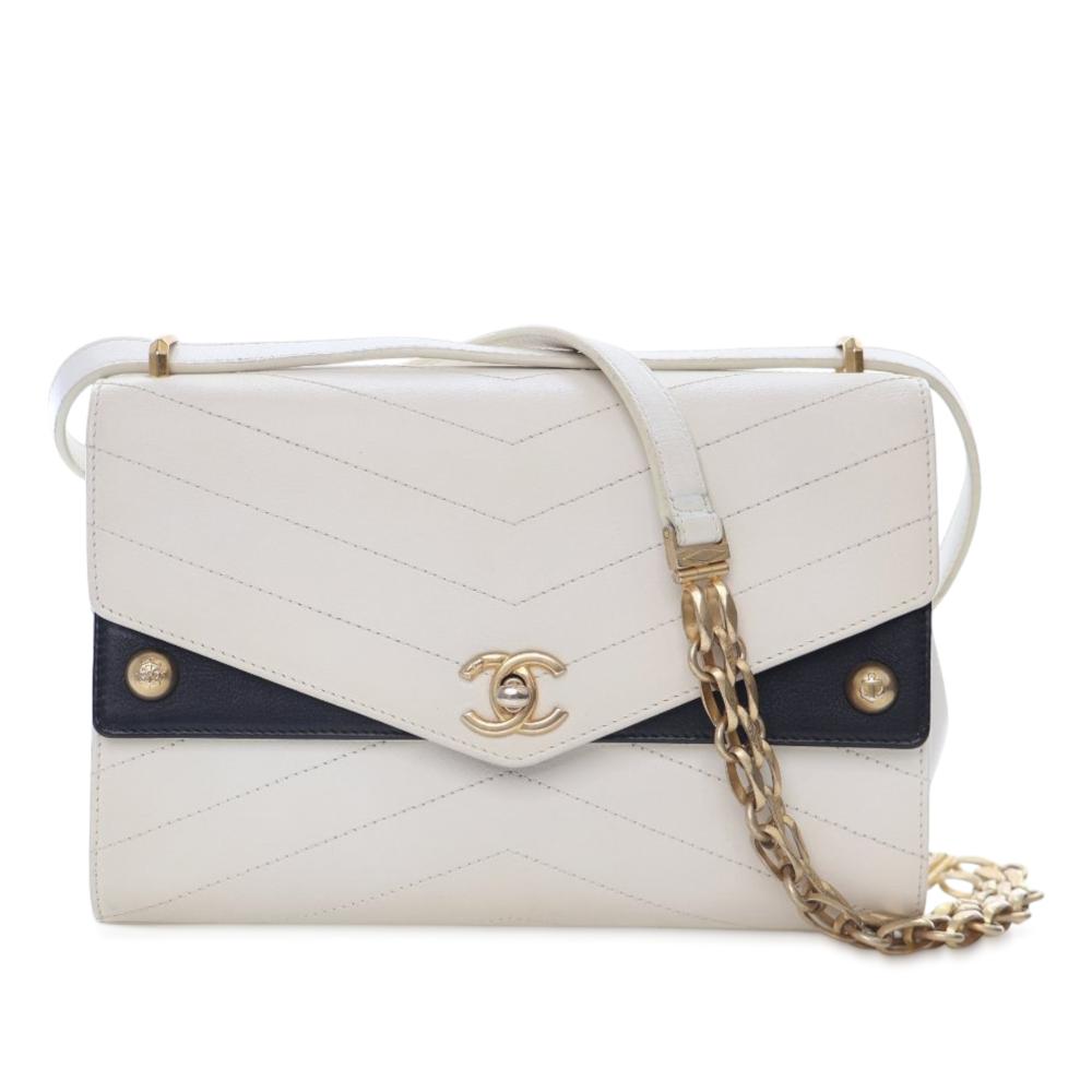 Chanel AB Chanel White Calf Leather Medium Chevron skin Casual Trip Flap Italy