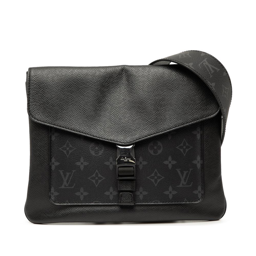 Louis Vuitton AB Louis Vuitton Black Taiga Leather Leather Taigarama Outdoor Flap Messenger Spain