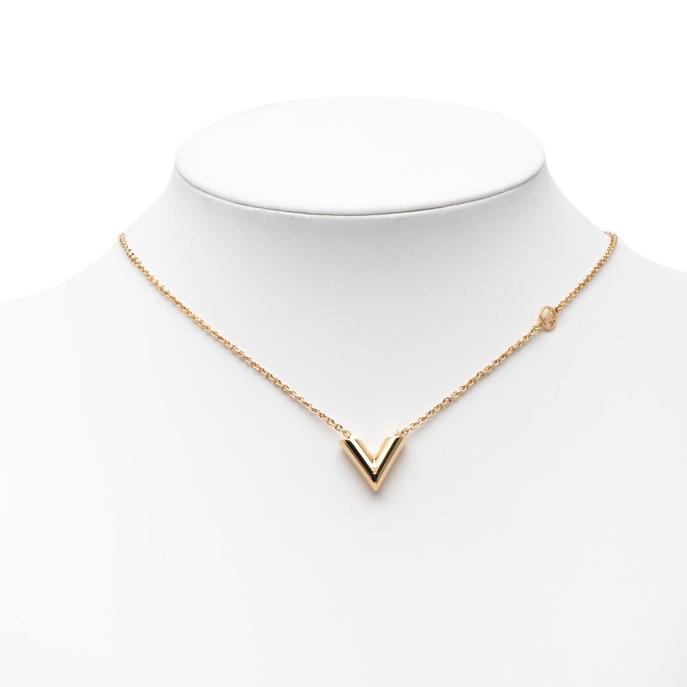Louis Vuitton AB Louis Vuitton Gold Gold Plated Metal Essential V Necklace Italy