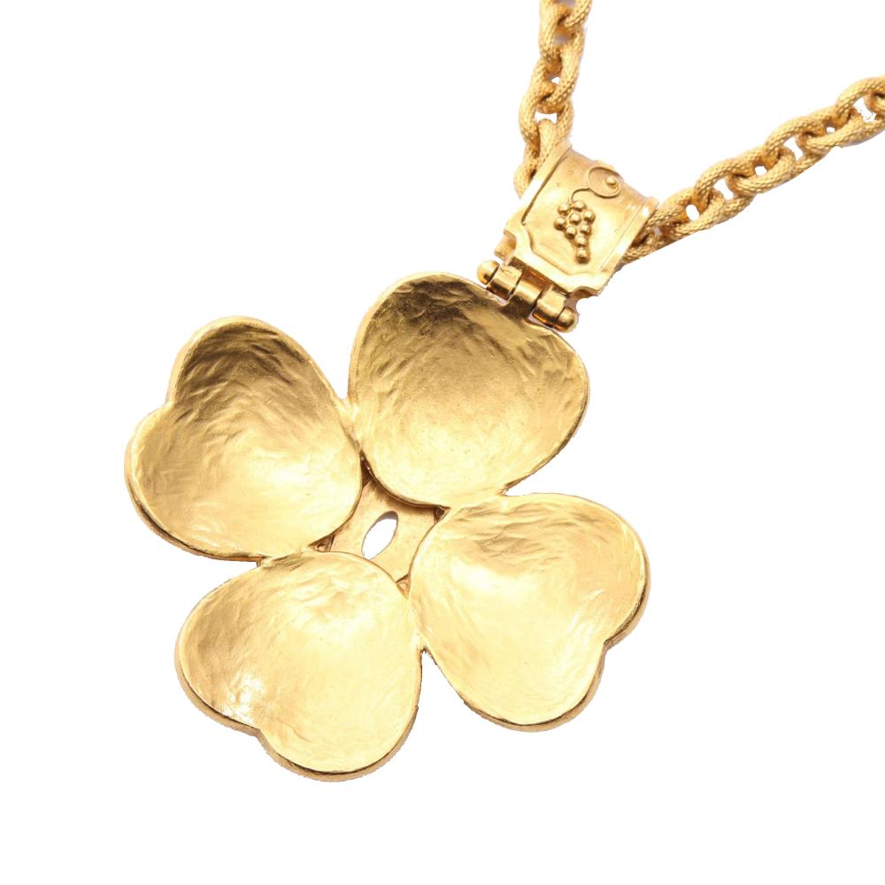 Chanel AB Chanel Gold Gold Plated Metal CC Clover Pendant Necklace France