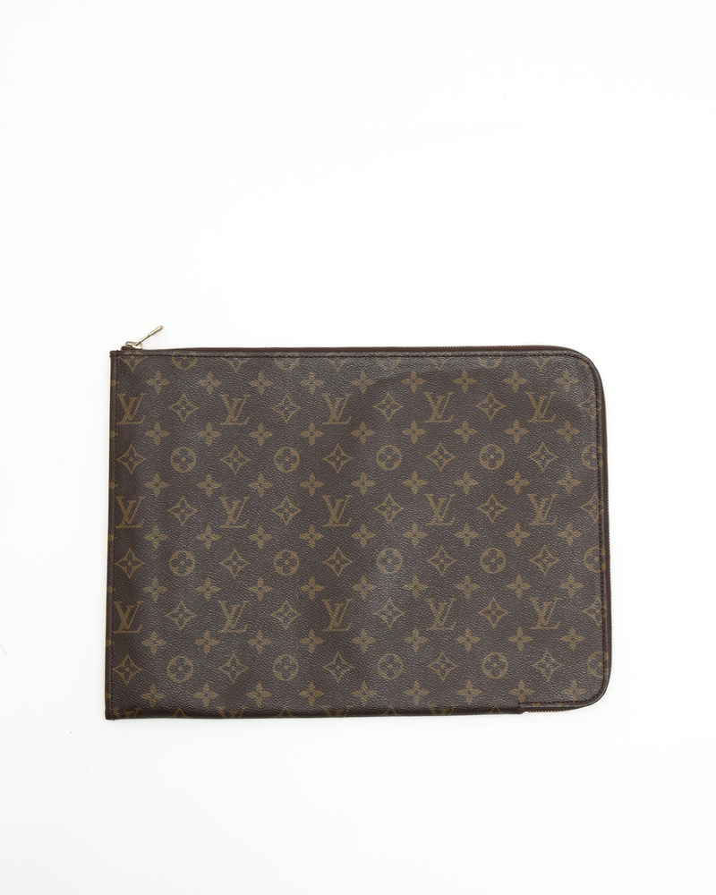 Louis Vuitton Monogram Laptop Case, size 17-Inch