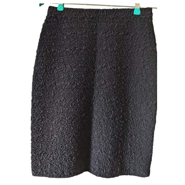 Escada Schwarzer texturierter Seidenrock 36