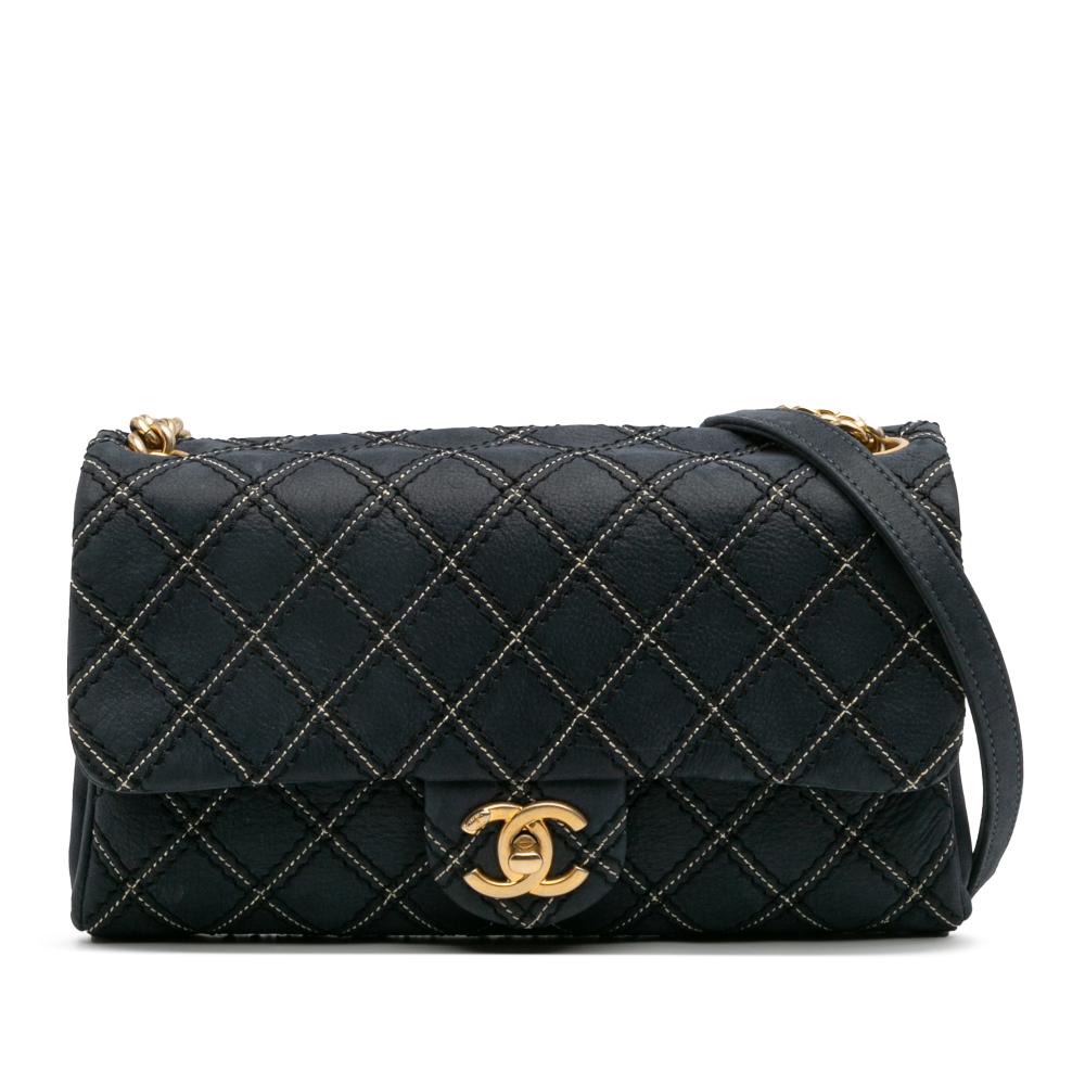 Chanel B Chanel Blue Navy Calf Leather Medium Quilted skin Triple Stitched Flap Italy
