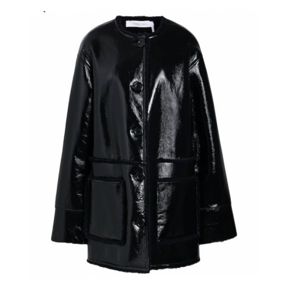 See By Chloé Mantel aus Schafsfell