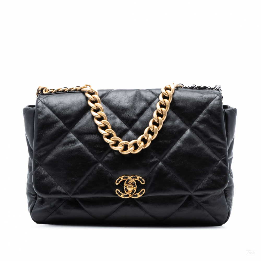Chanel 19 Maxi Lambskin Leather Matelassè Flap Handbag Black