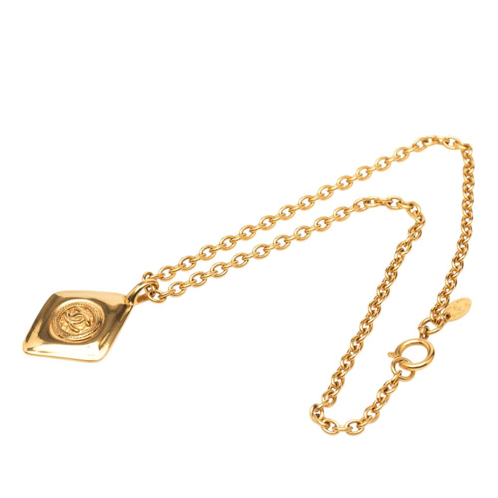 Chanel AB Chanel Gold Gold Plated Metal CC Diamond Shape Pendant Necklace France