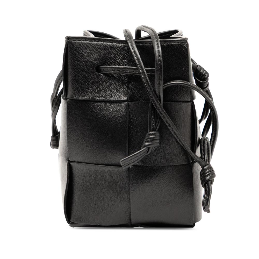 Bottega Veneta AB Bottega Veneta Black Nappa Leather Leather Mini Nappa Maxi Intrecciato Cassette Bucket Bag Italy