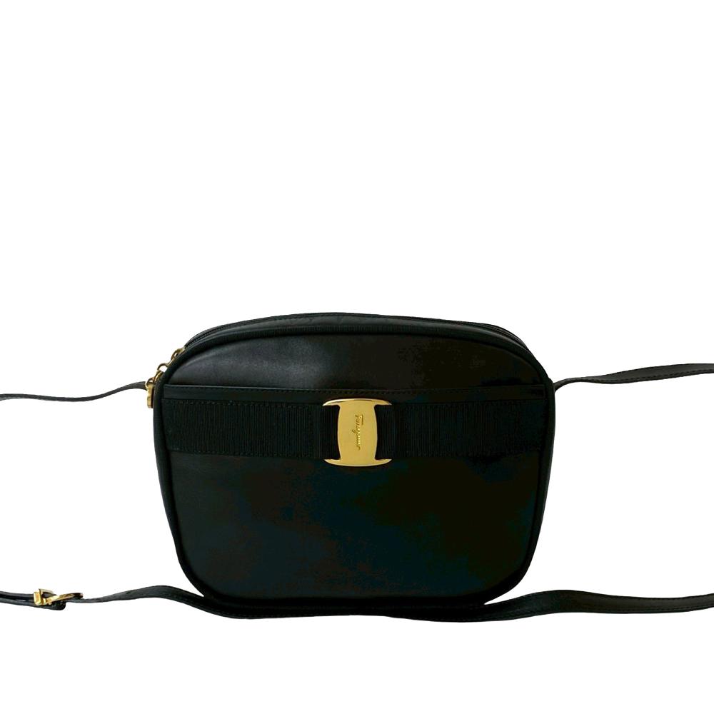 Ferragamo B Ferragamo Black Calf Leather Vara Crossbody Italy