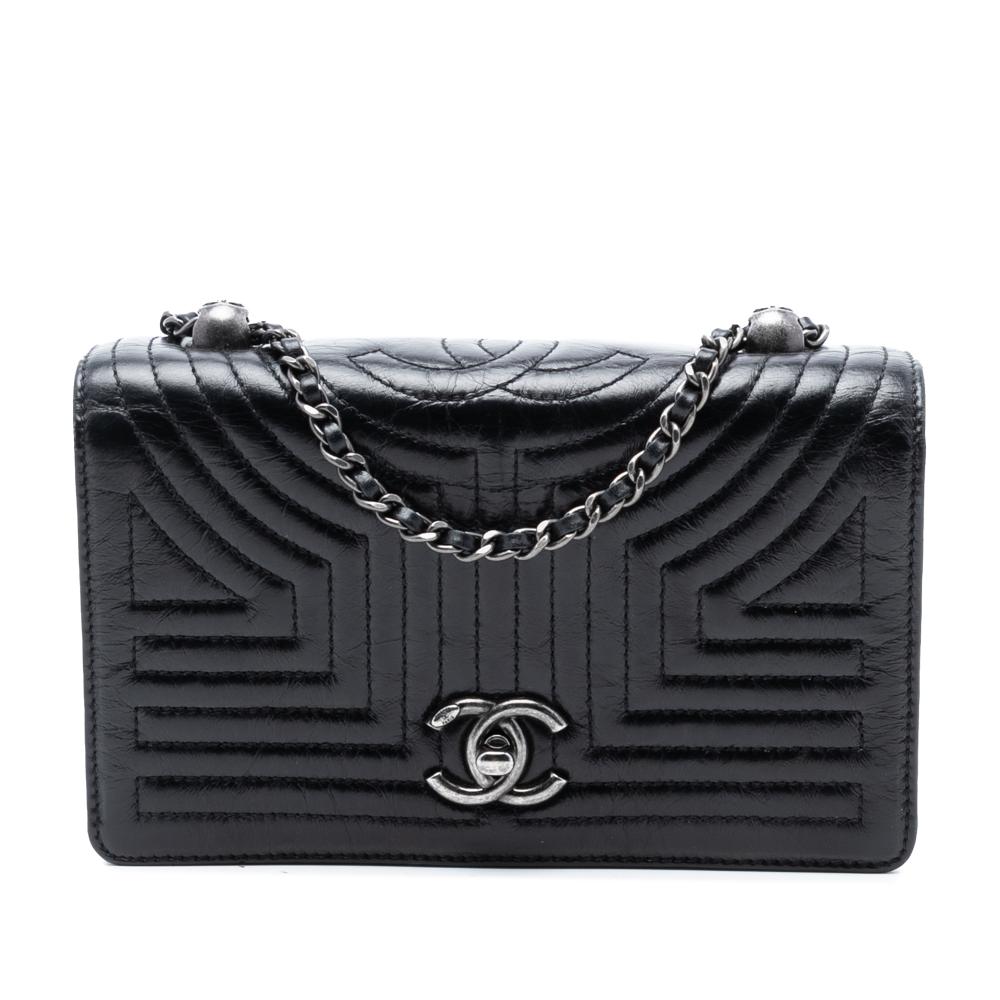 Chanel AB Chanel Black Calf Leather Small Quilted skin Korean Garden Flap Italy