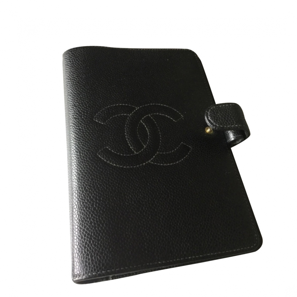 Chanel Agenda