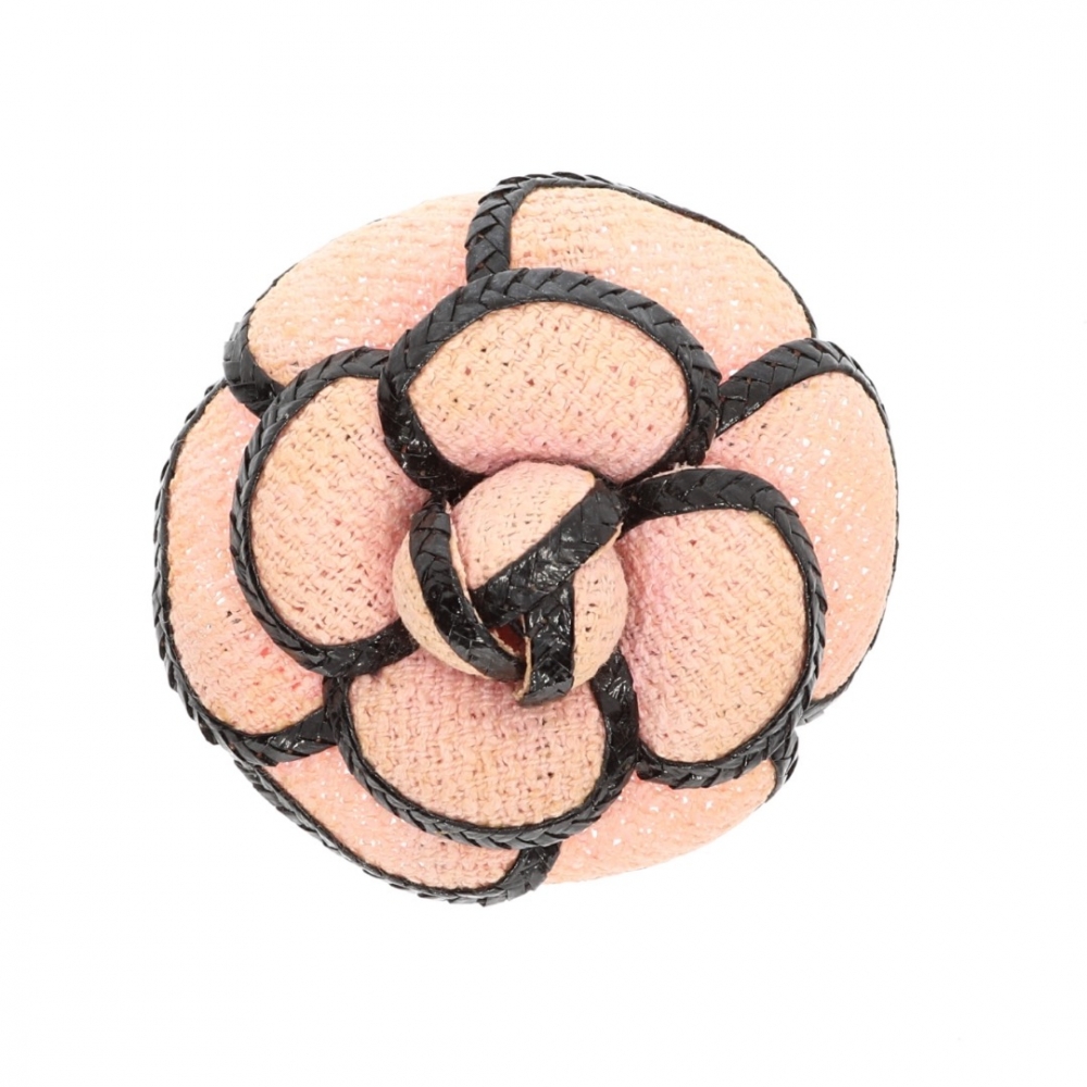 Chanel Broche