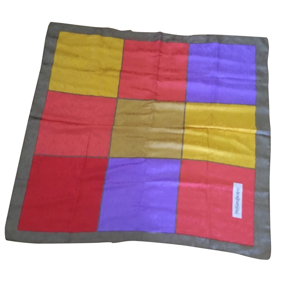 Yves Saint Laurent Foulard
