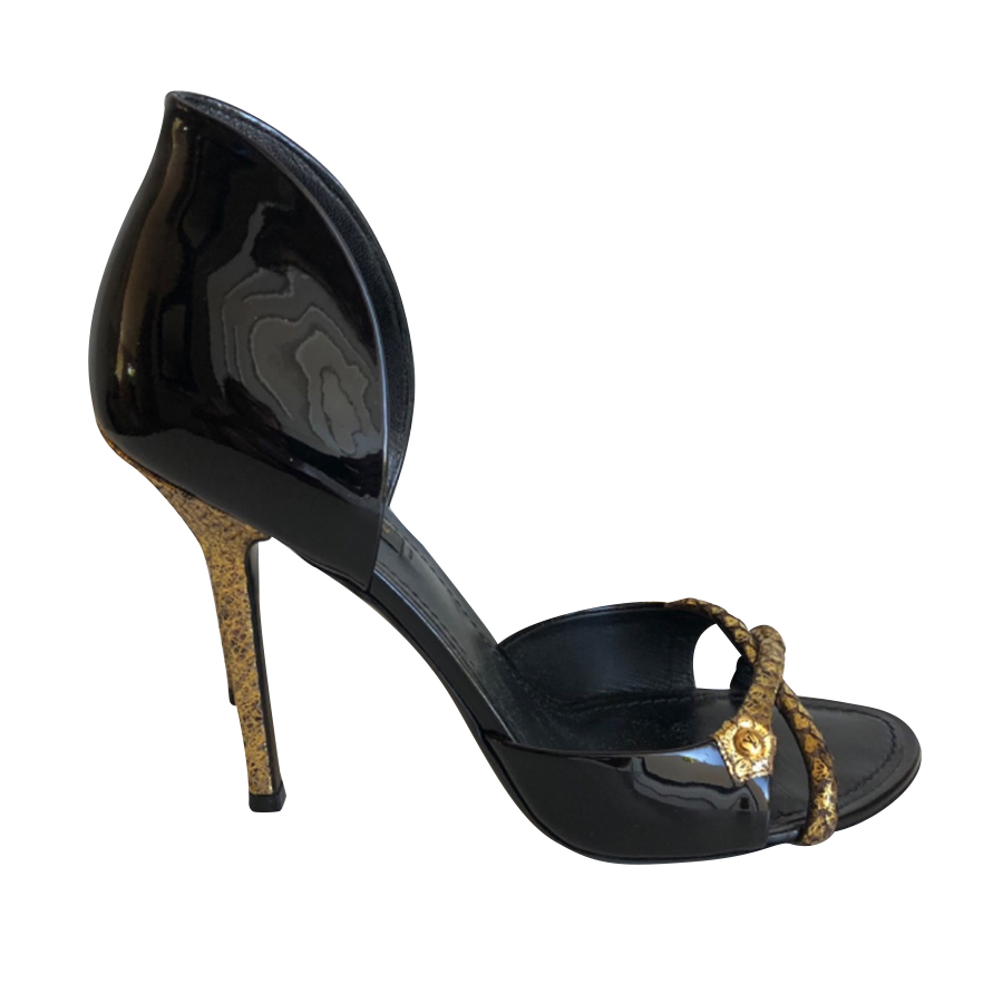 Louis Vuitton Pumps