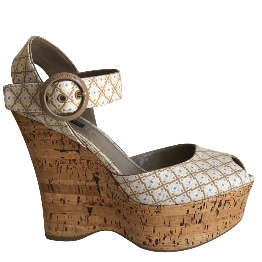 Louis Vuitton Sandalen mit Keilabsatz