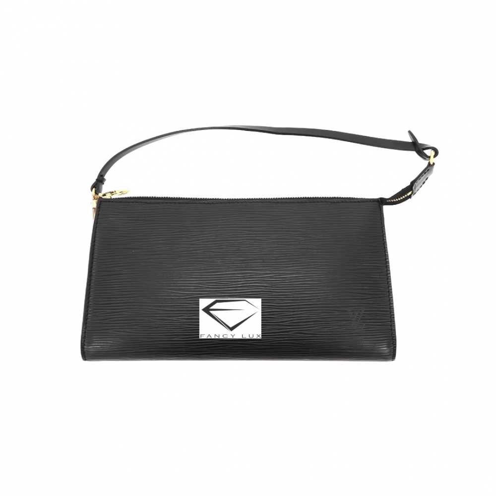 Louis Vuitton Clutch