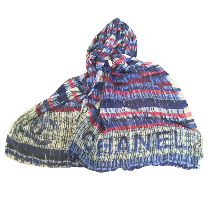Chanel Foulard