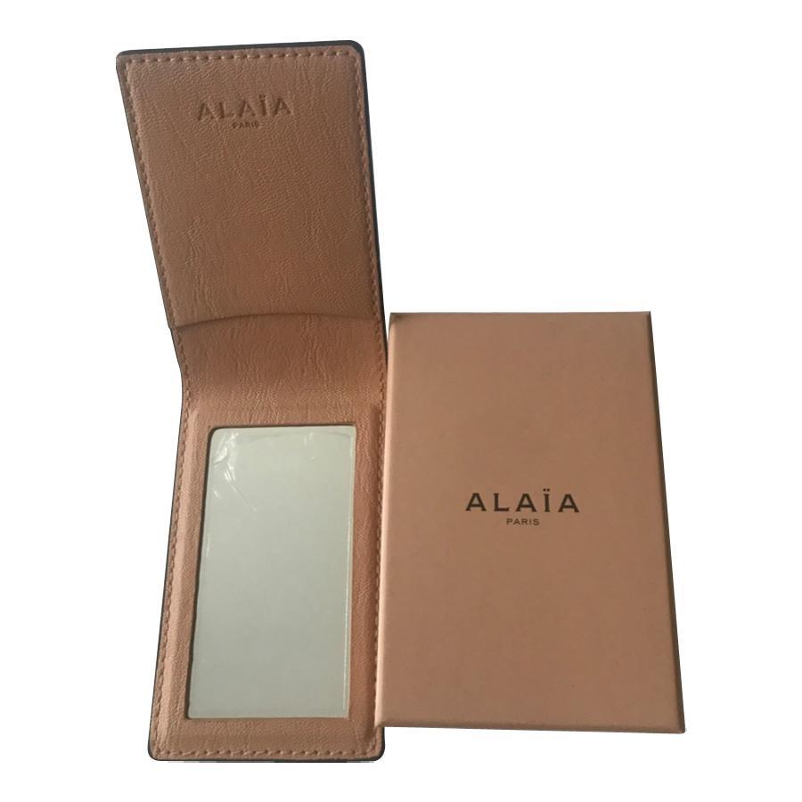 Azzedine Alaïa Spiegel