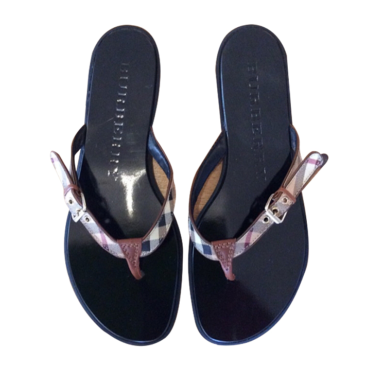 Burberry Flip-Flop