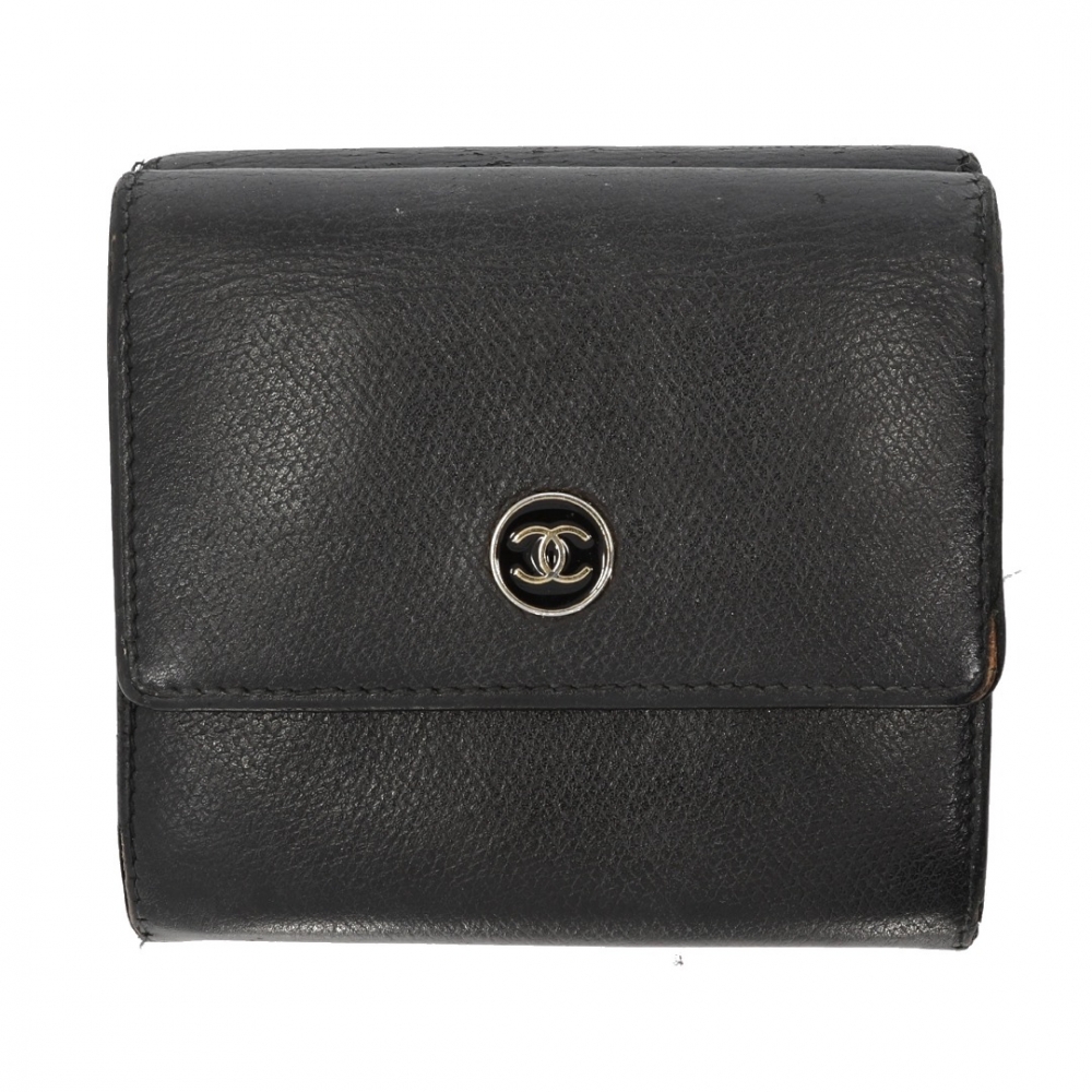 Chanel black leather wallet