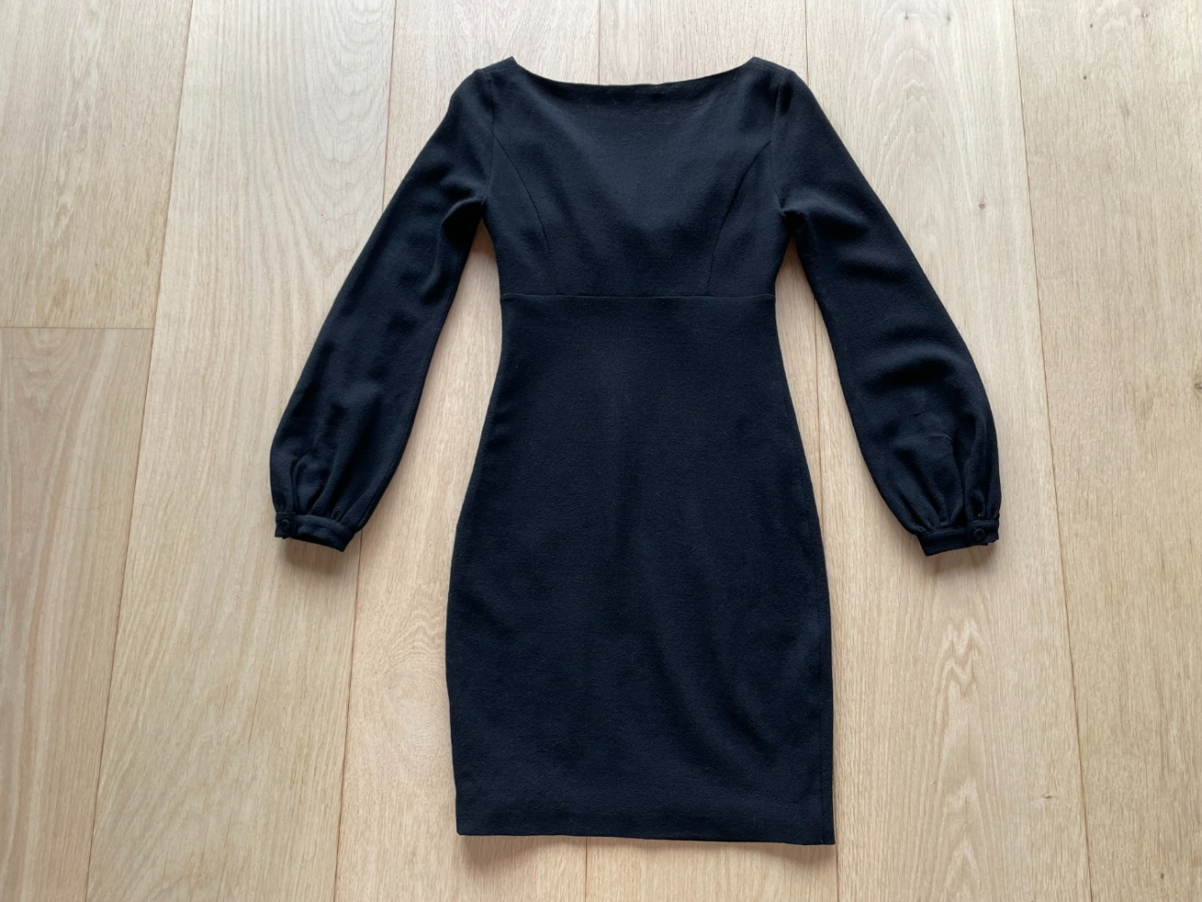 Valentino Pure vintage elegance!   Valentino Roma LBD