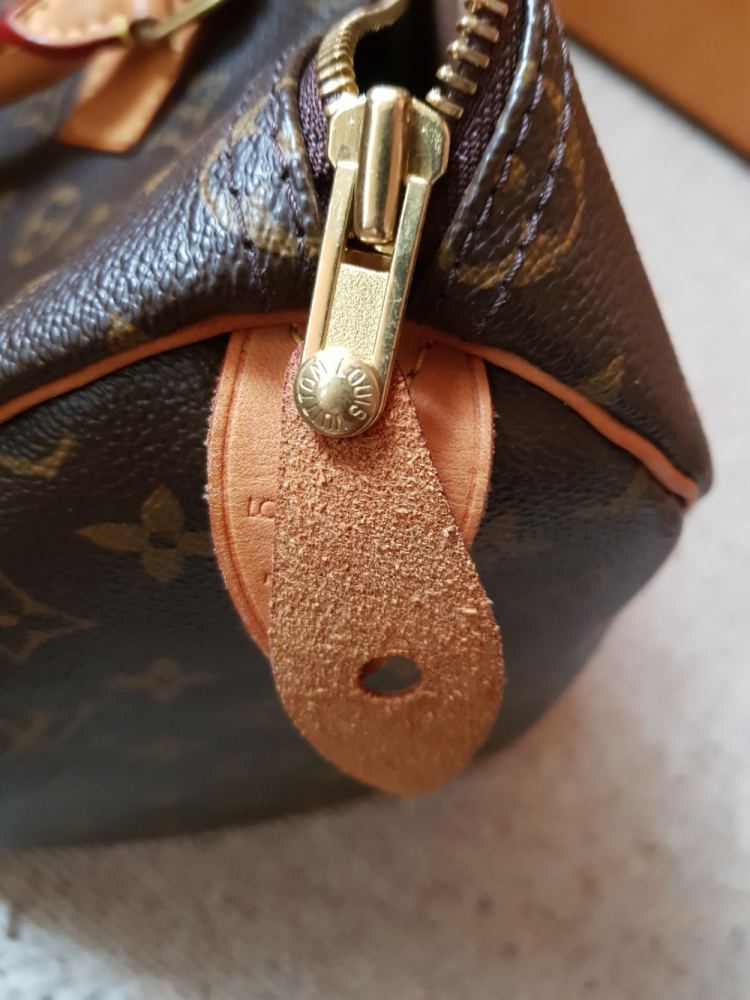 Louis Vuitton Speedy 35