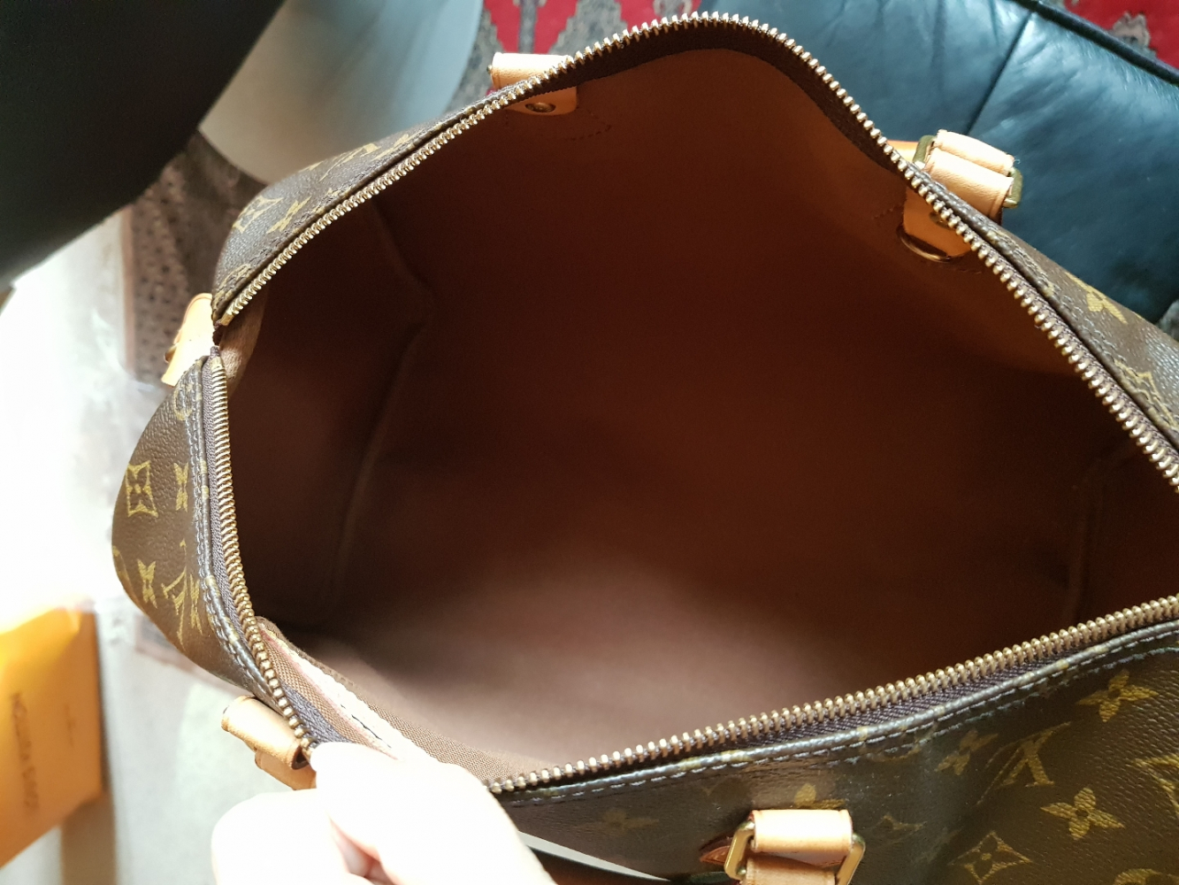 Louis Vuitton Speedy 35