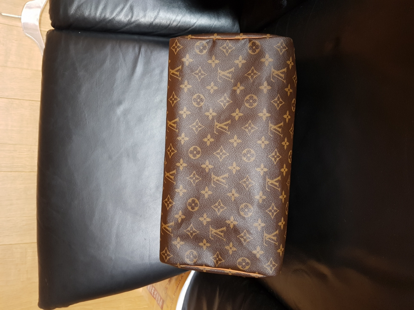 Louis Vuitton Speedy 35