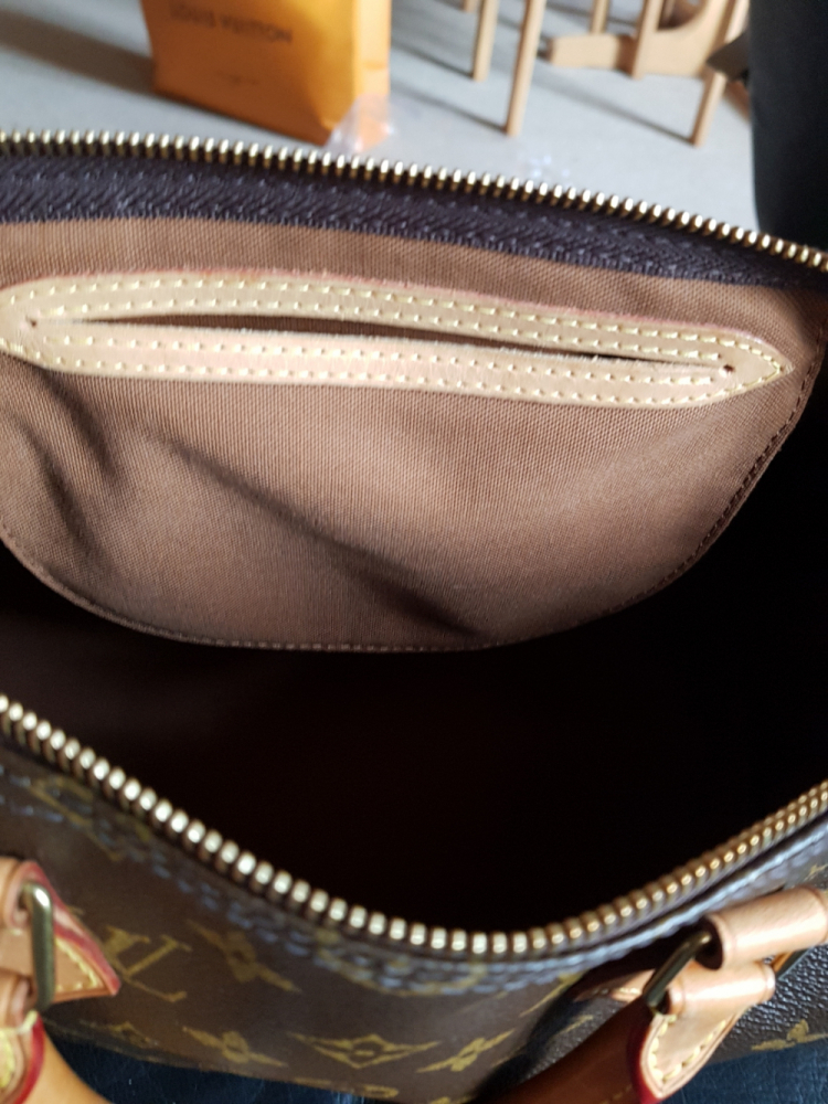 Louis Vuitton Speedy 35