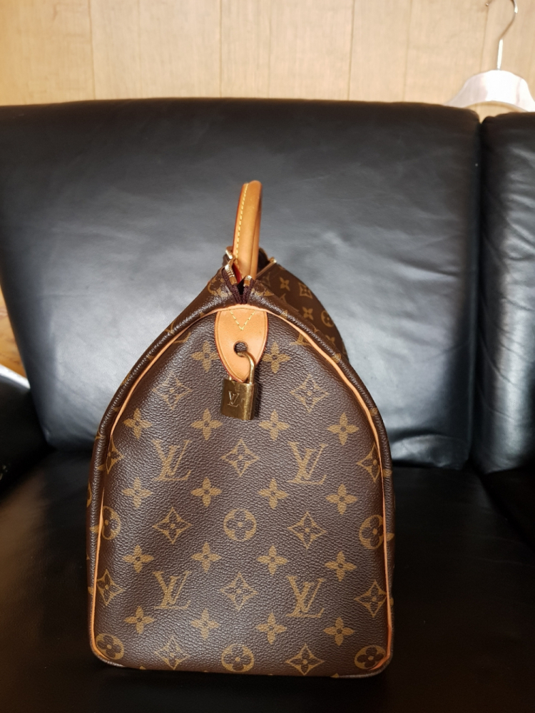 Louis Vuitton Speedy 35