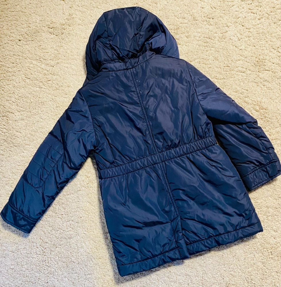 Gucci Daunenmantel mit GG