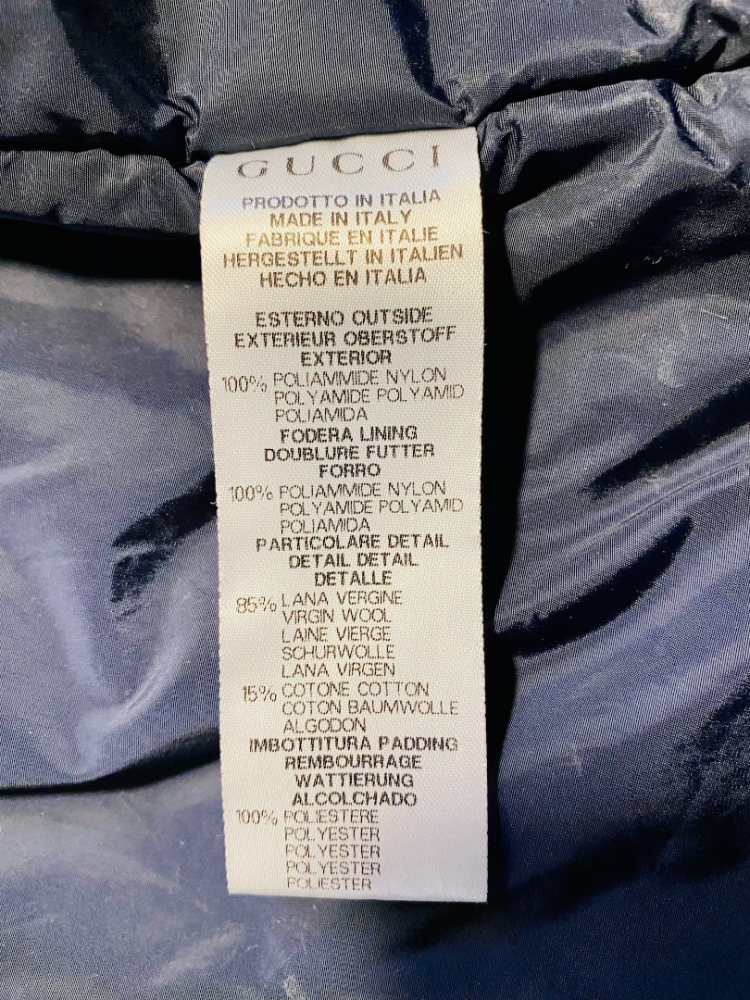 Gucci Daunenmantel mit GG